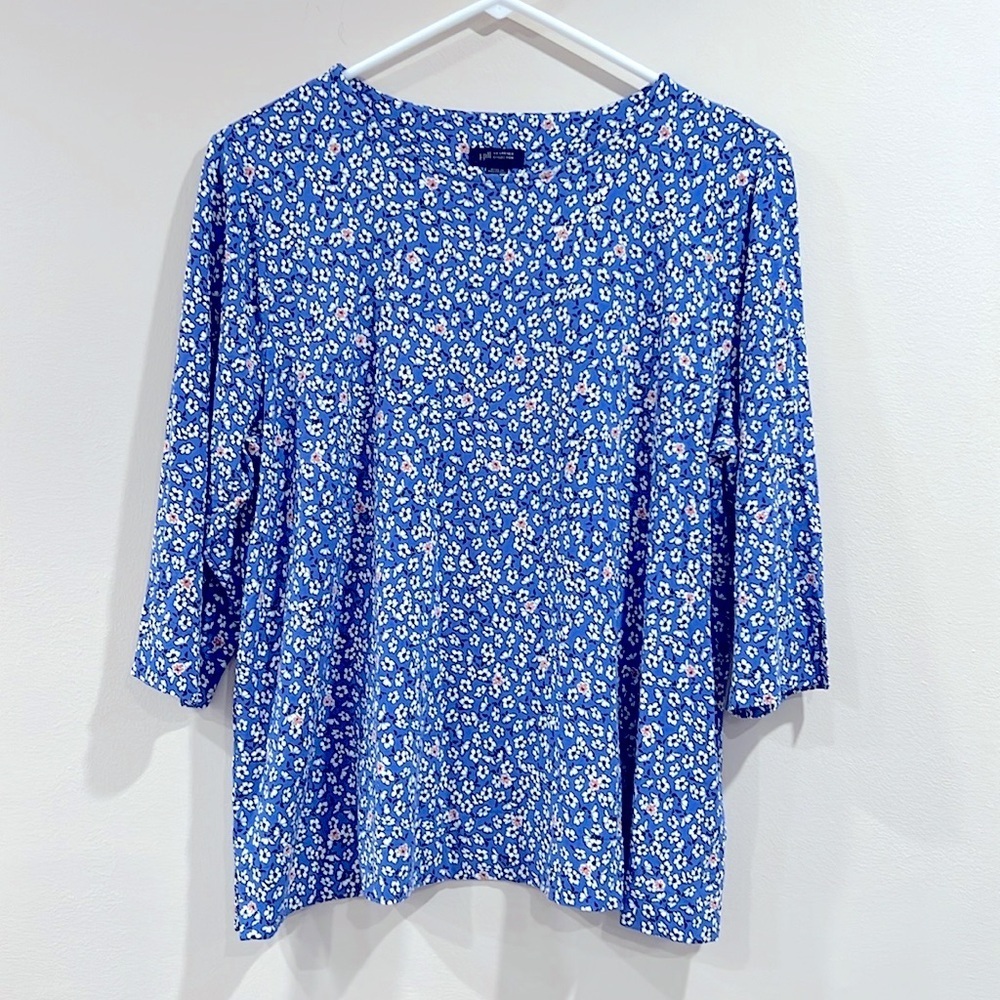 🔥J.Jill Blue Floral Women's Top🔥